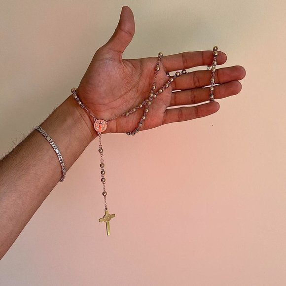 y2k 2000s gold rosary bead necklace - Picture 5 of 8